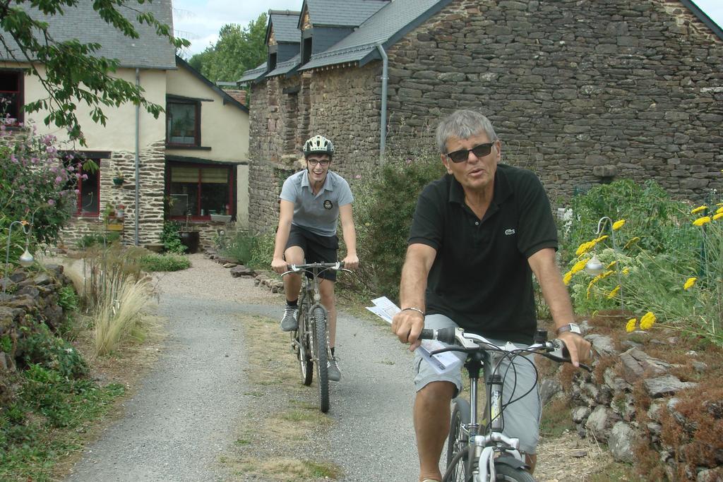 Chambres d'Hôtes Logis de l'Etang de l'Aune Iffendic Extérieur photo