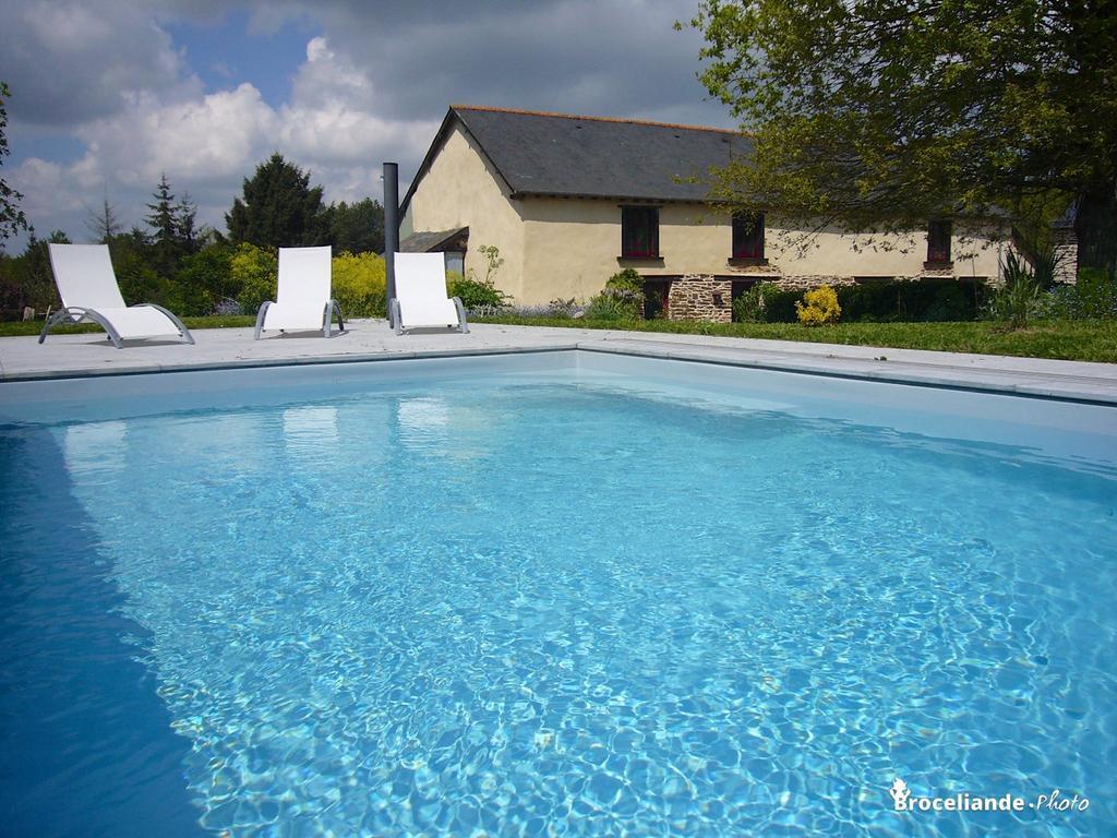 Chambres d'Hôtes Logis de l'Etang de l'Aune Iffendic Extérieur photo