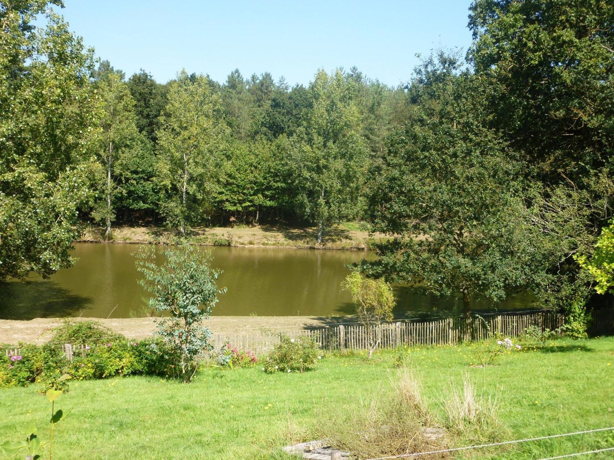 Chambres d'Hôtes Logis de l'Etang de l'Aune Iffendic Extérieur photo